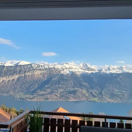 Apartment Koenigin Der Alpen Beatenberg