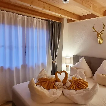 Koenigin Der Alpen Apartman